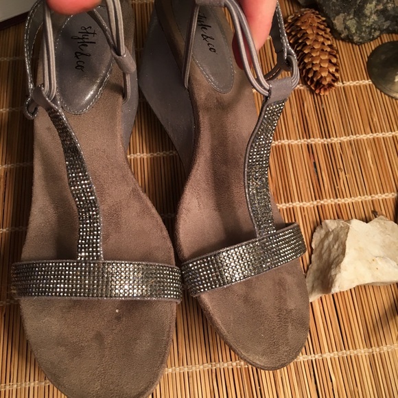 STYLE & CO SILVER RHINESTONE T ANKLE STRAP WEDGE - Picture 6 of 8